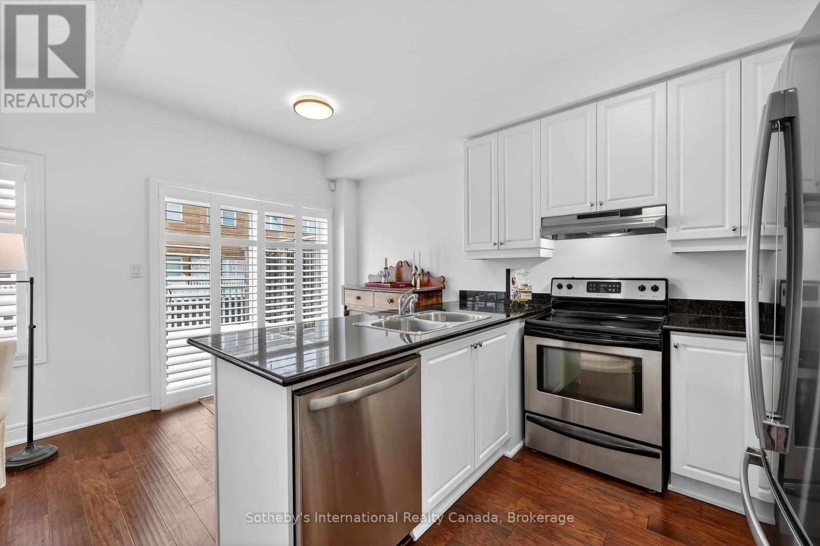 25 North Maple Street, Collingwood, Ontario L9Y 0J8 - Photo 9 - S12836580