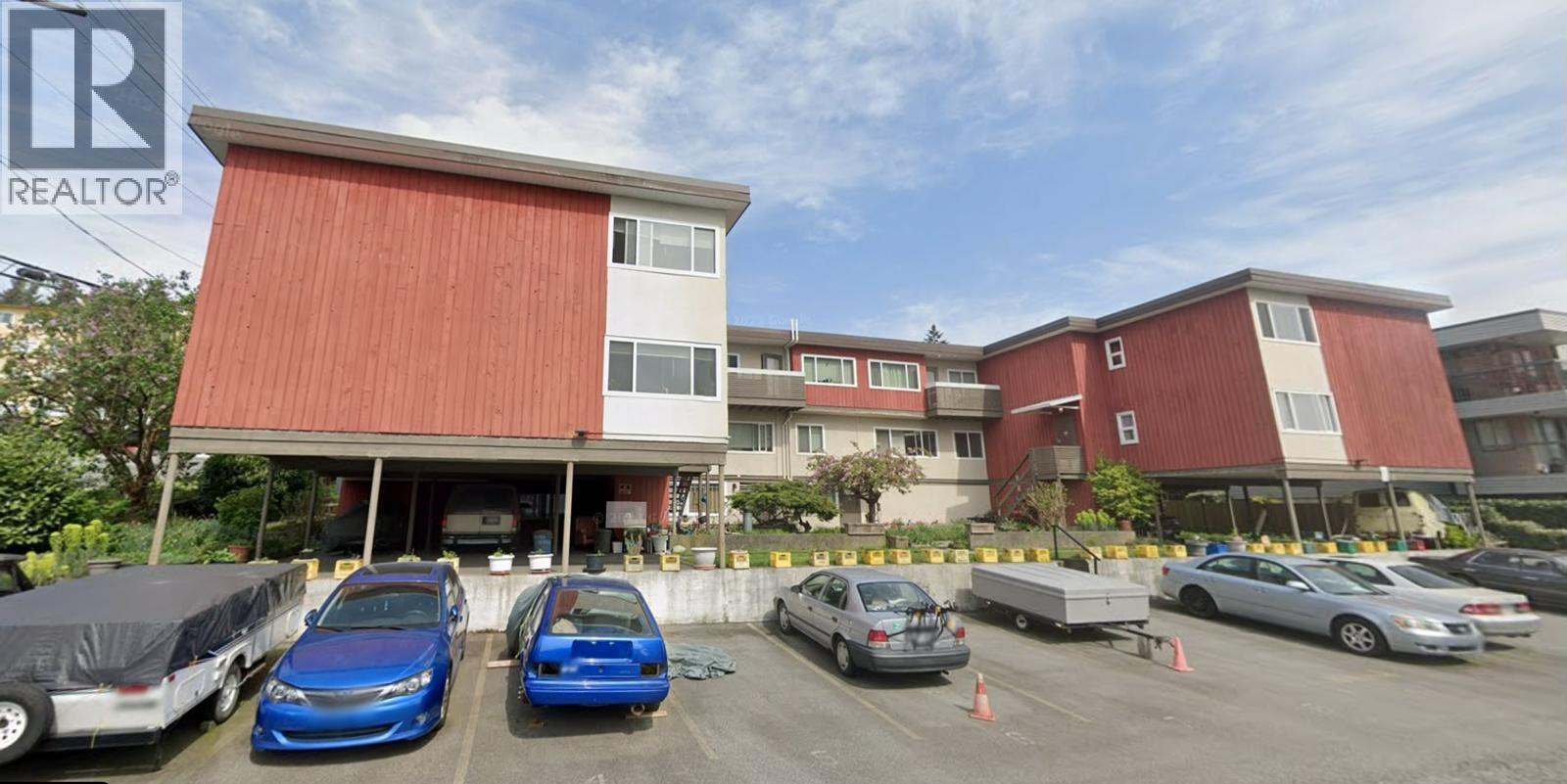 52 ROYAL AVENUE, New Westminster, British Columbia