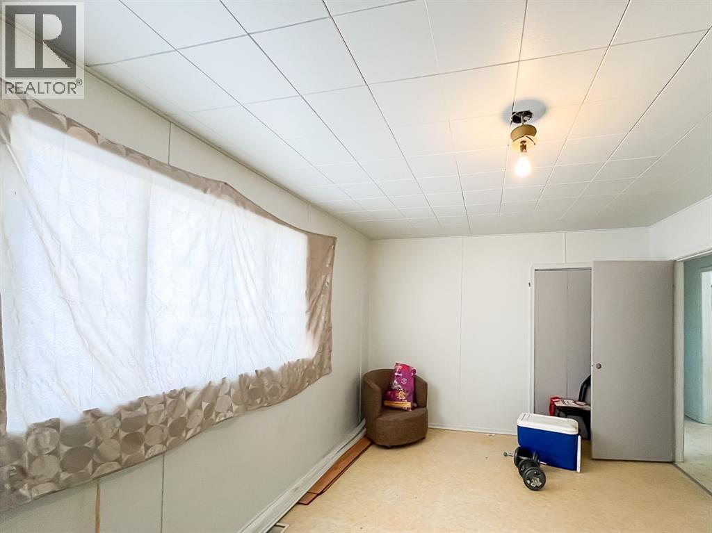 5420 Gravel Avenue, Donnelly, Alberta  T0H 1G0 - Photo 14 - A2273668