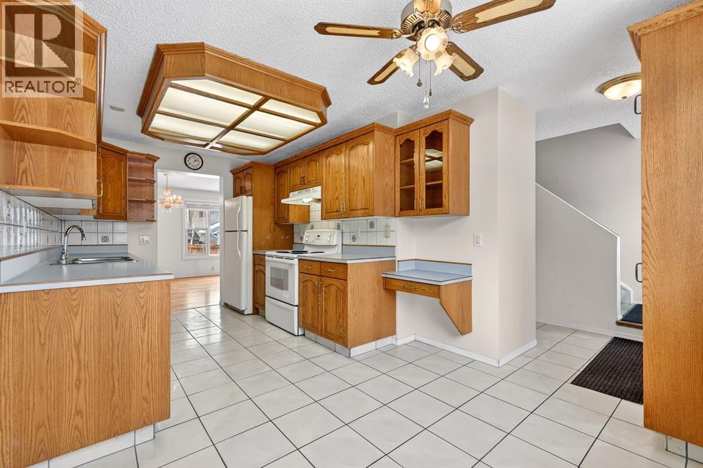 115 Abingdon Court Ne, Calgary, Alberta  T2A 6S4 - Photo 4 - A2286821