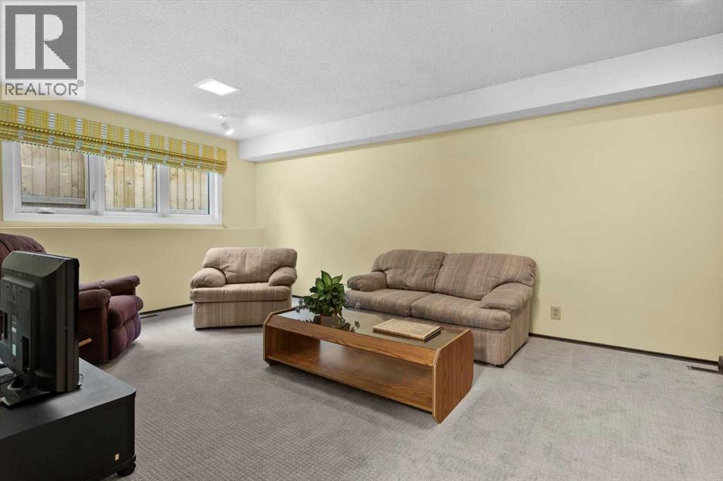 206 Lake Fraser Place Se, Calgary, Alberta  T2J 3T5 - Photo 24 - A2289350