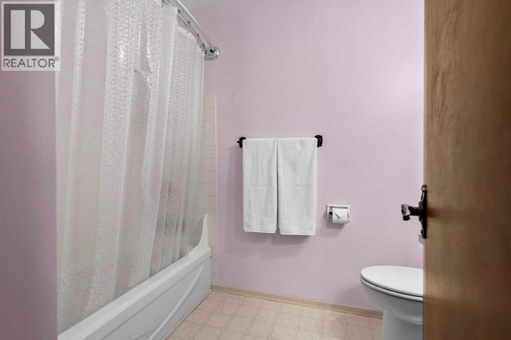 206 Lake Fraser Place Se, Calgary, Alberta  T2J 3T5 - Photo 20 - A2289350