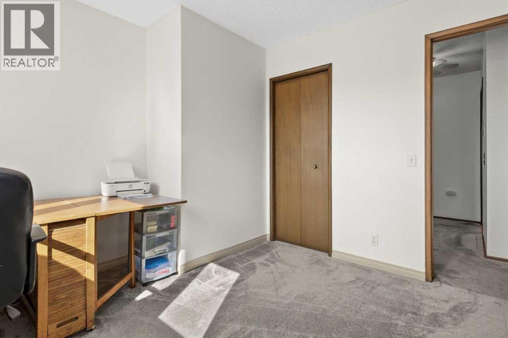 206 Lake Fraser Place Se, Calgary, Alberta  T2J 3T5 - Photo 23 - A2289350