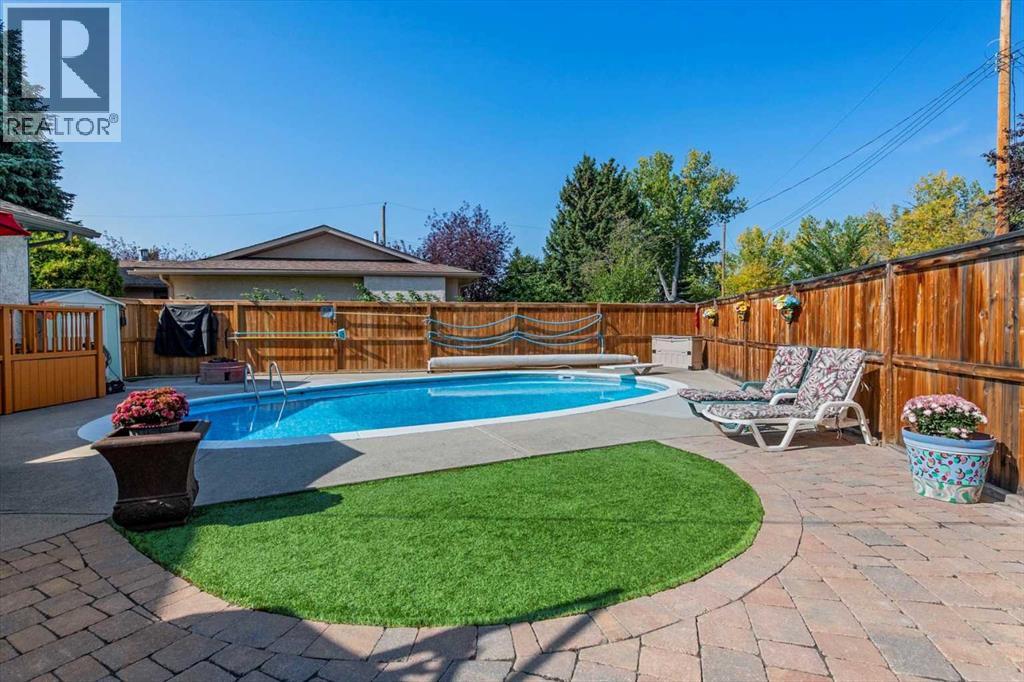 206 Lake Fraser Place Se, Calgary, Alberta  T2J 3T5 - Photo 5 - A2289350