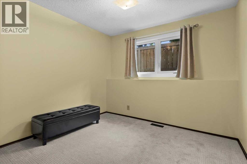 206 Lake Fraser Place Se, Calgary, Alberta  T2J 3T5 - Photo 27 - A2289350