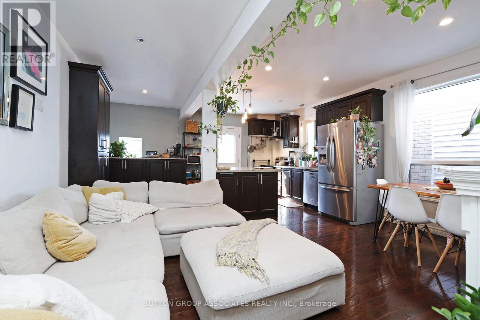 20 Ashdale Avenue, Toronto, Ontario  M4L 2Y7 - Photo 12 - E12836336