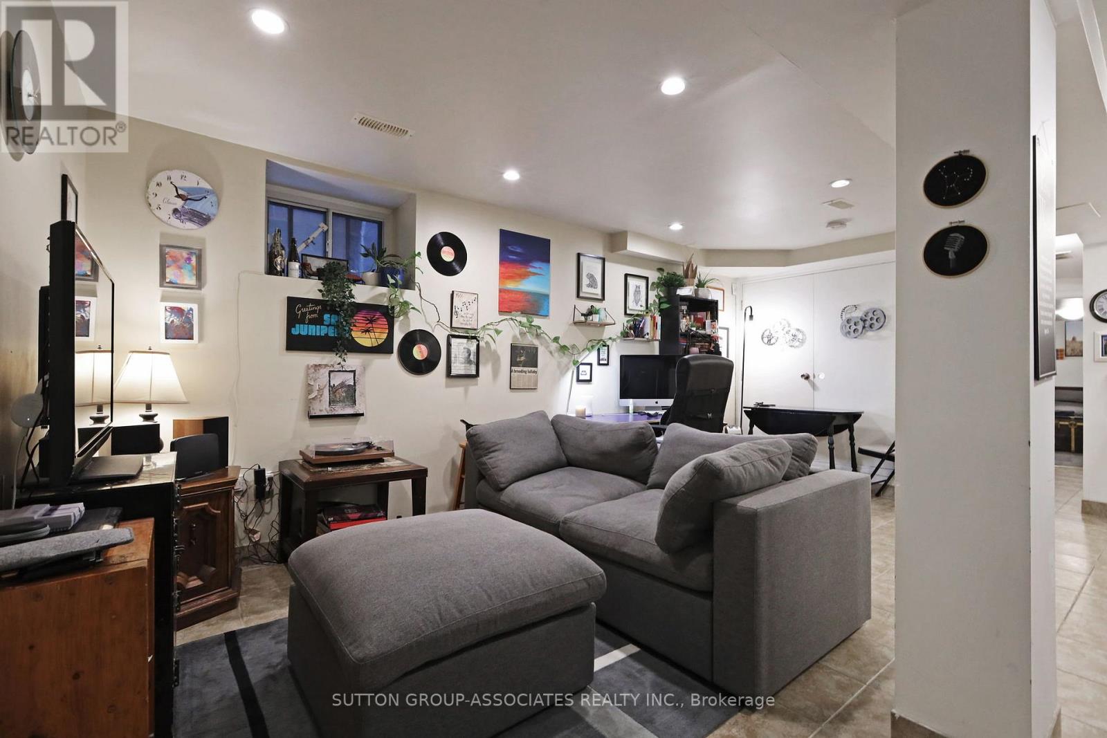 20 Ashdale Avenue, Toronto, Ontario  M4L 2Y7 - Photo 29 - E12836336