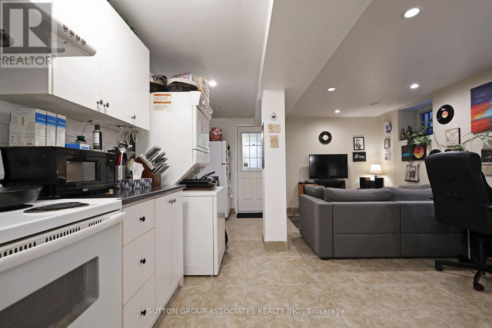 20 Ashdale Avenue, Toronto, Ontario  M4L 2Y7 - Photo 33 - E12836336