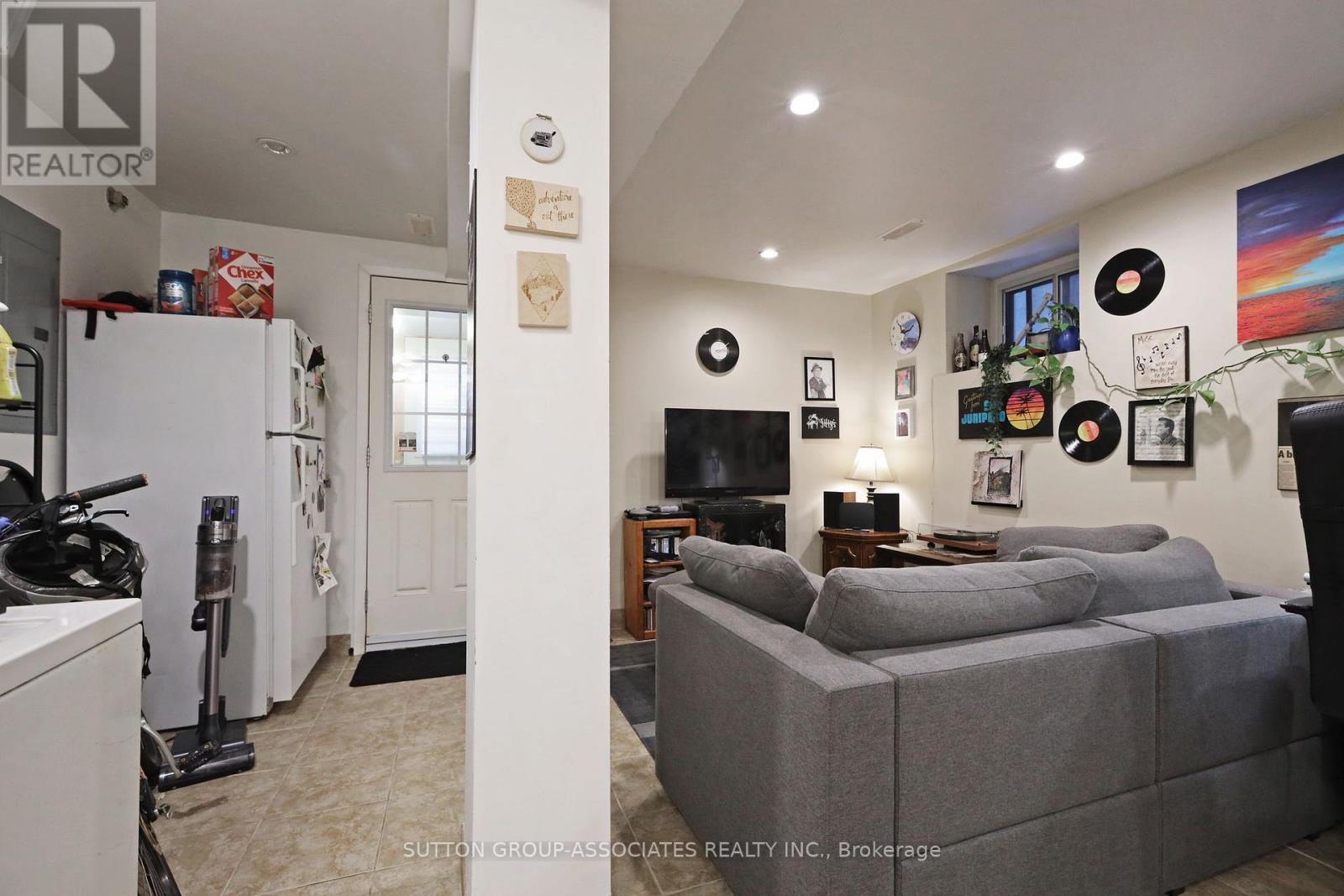 20 Ashdale Avenue, Toronto, Ontario  M4L 2Y7 - Photo 31 - E12836336