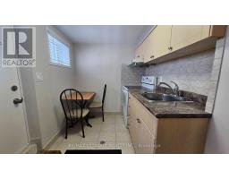 LOWER - 905 LANSDOWNE AVENUE, Toronto, Ontario