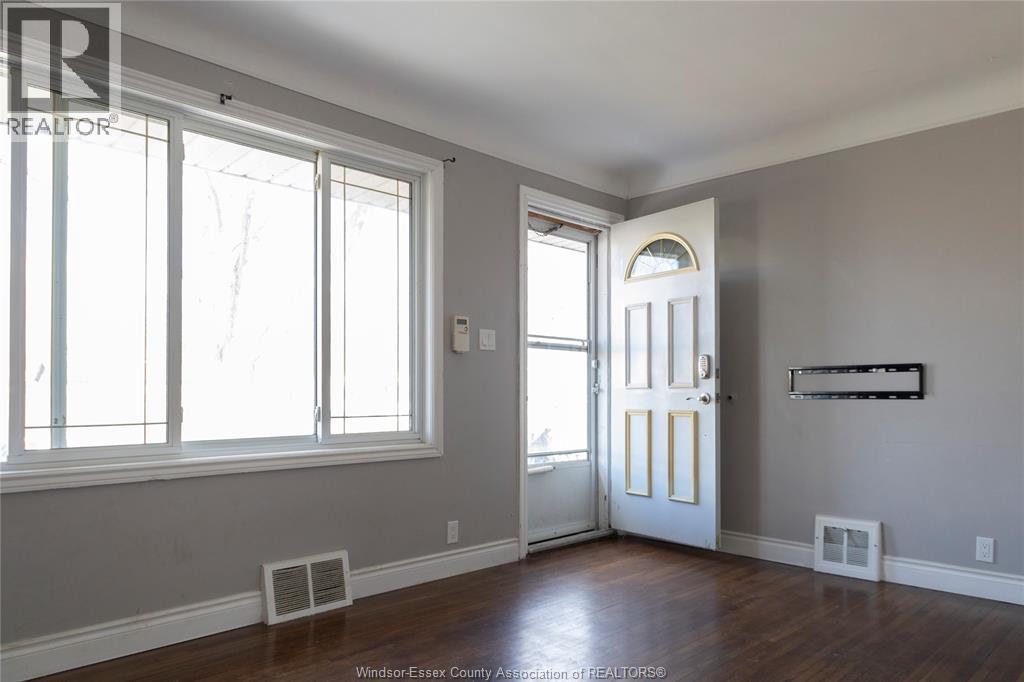 1275 Chappell, Windsor, Ontario N9C 3C8 - Photo 6 - 26004320