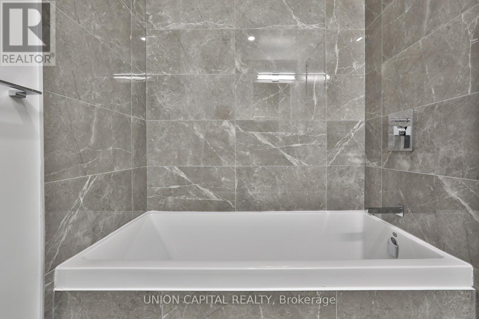 620 - 195 Mccaul Street, Toronto, Ontario  M5T 1W6 - Photo 14 - C12836572