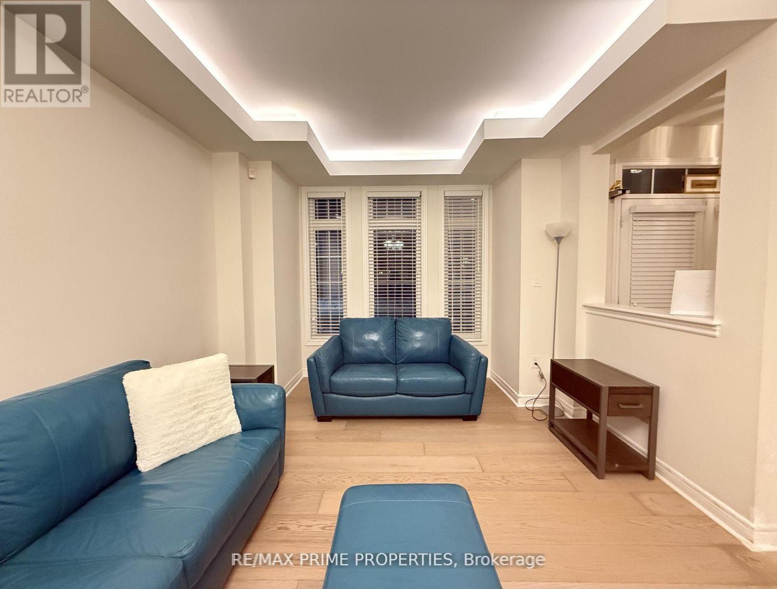 389 William Forster Road, Markham, Ontario  L6B 0X5 - Photo 4 - N12836550