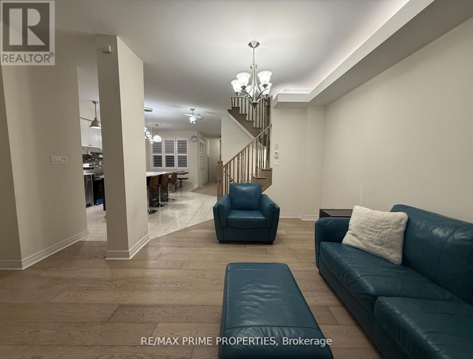 389 William Forster Road, Markham, Ontario  L6B 0X5 - Photo 5 - N12836550