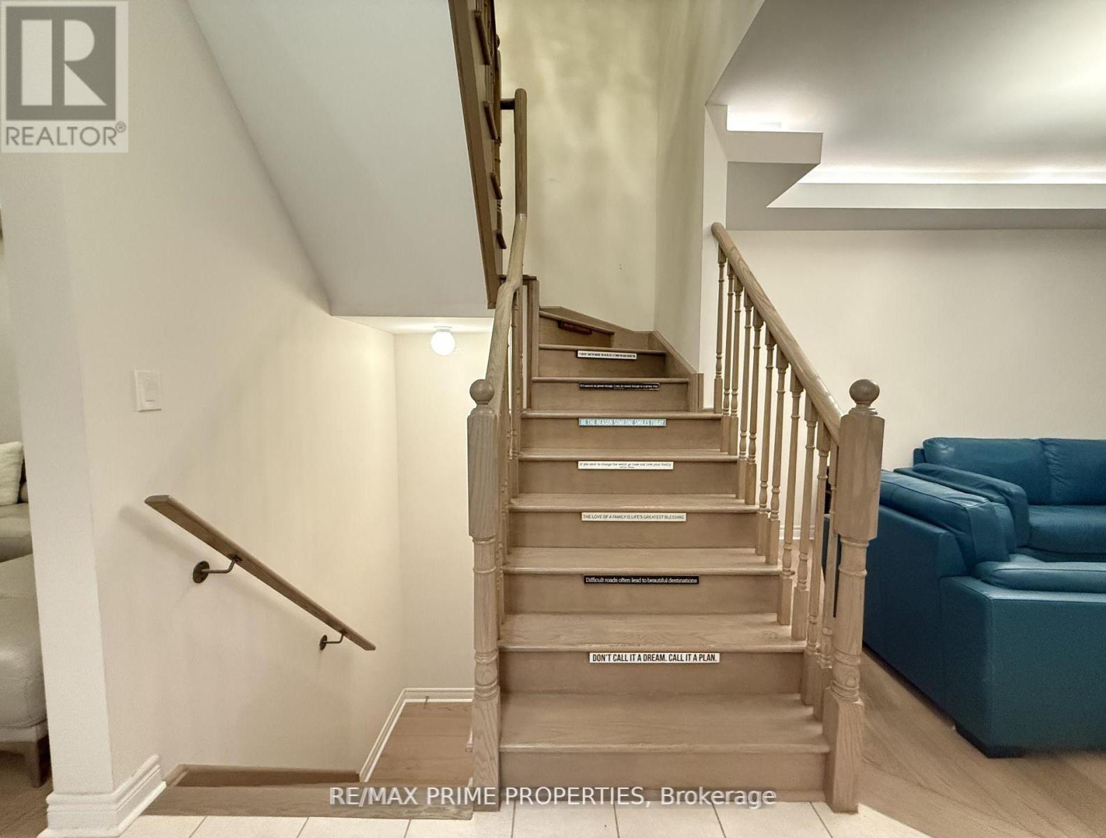 389 William Forster Road, Markham, Ontario  L6B 0X5 - Photo 6 - N12836550