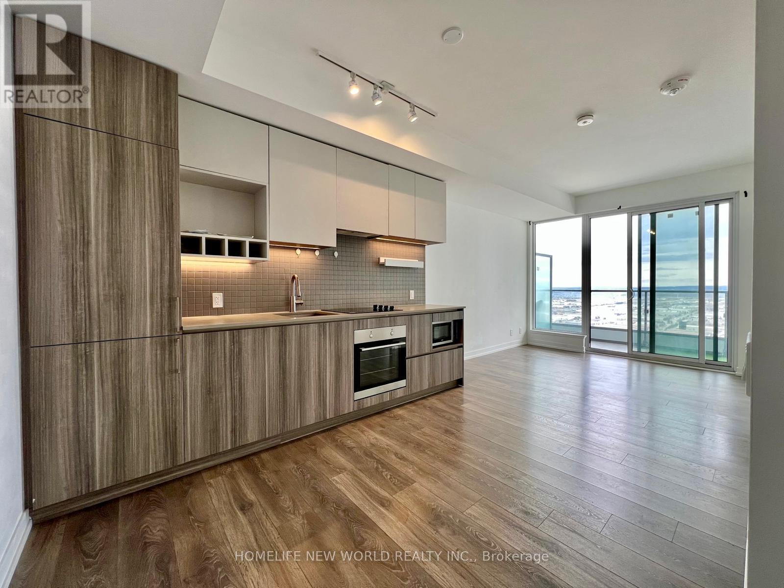 4911 - 5 Buttermill Avenue, Vaughan, Ontario  L4K 0J5 - Photo 5 - N12836566