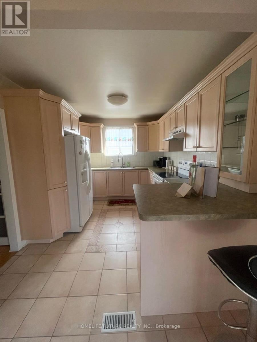 4 Commonwealth Avenue, Toronto, Ontario  M1K 4J8 - Photo 4 - E12831656