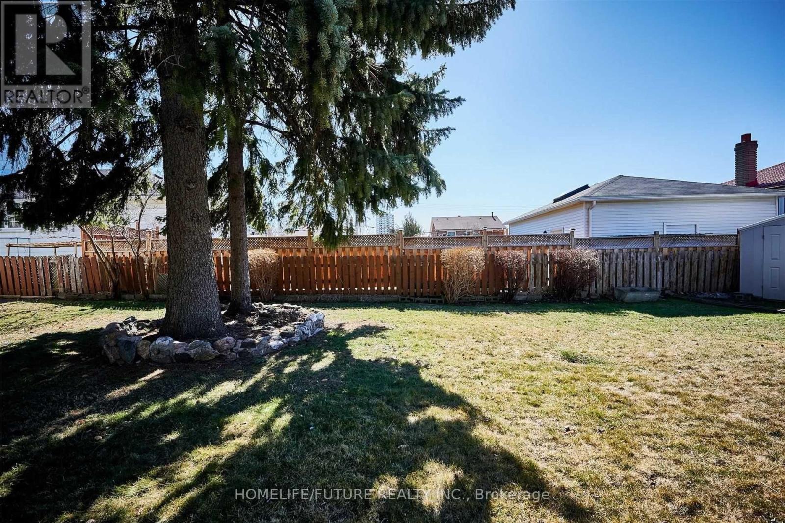 4 Commonwealth Avenue, Toronto, Ontario  M1K 4J8 - Photo 24 - E12831656