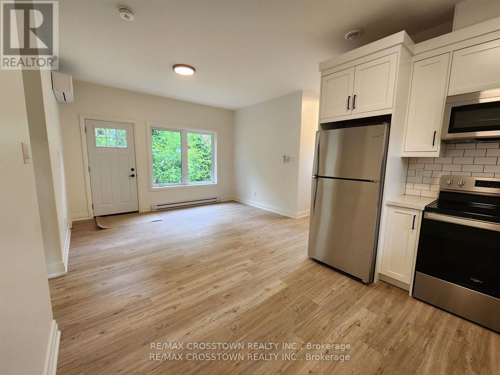 Gdn Ste - 120 Dundonald Street, Barrie, Ontario  L4M 3T6 - Photo 6 - S12836592