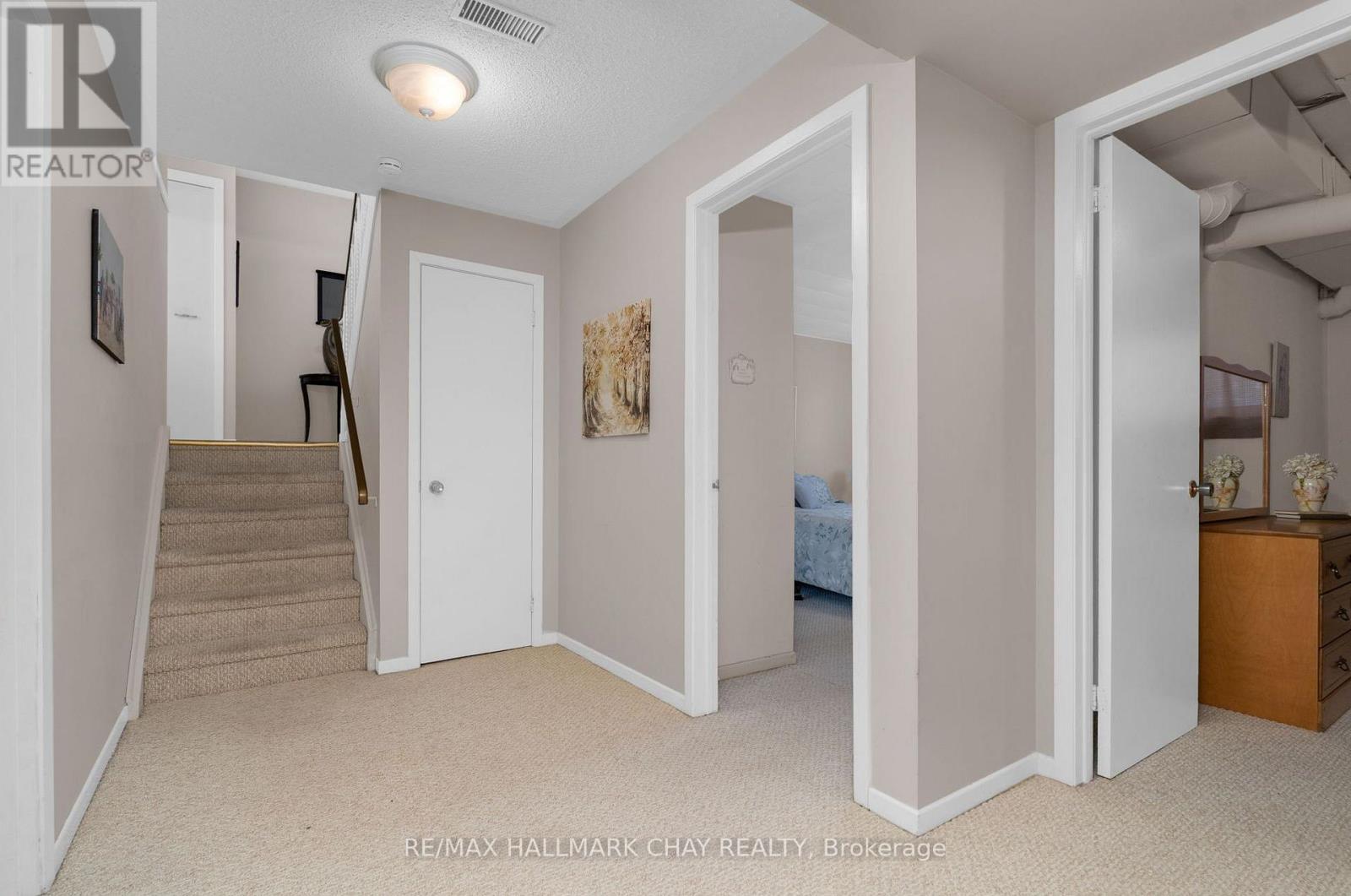 13 Grand Place, Barrie (Allandale Heights), Ontario  L4N 4Y3 - Photo 14 - S12836614