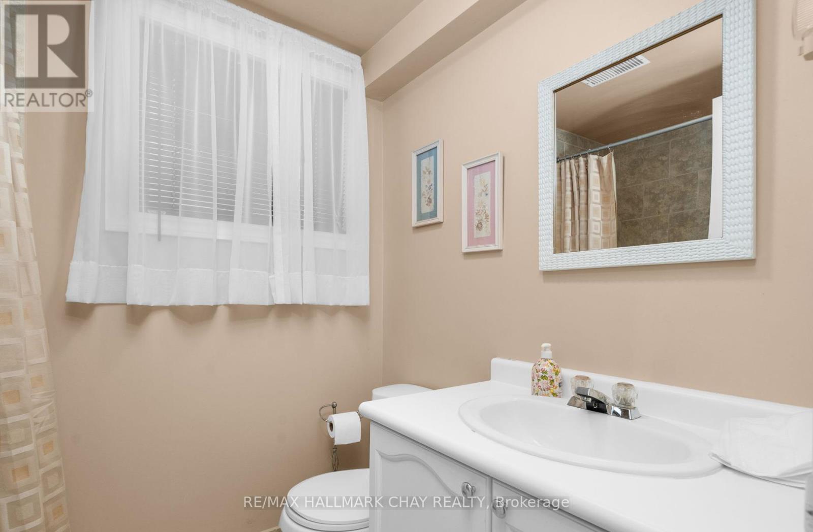 13 Grand Place, Barrie (Allandale Heights), Ontario  L4N 4Y3 - Photo 19 - S12836614