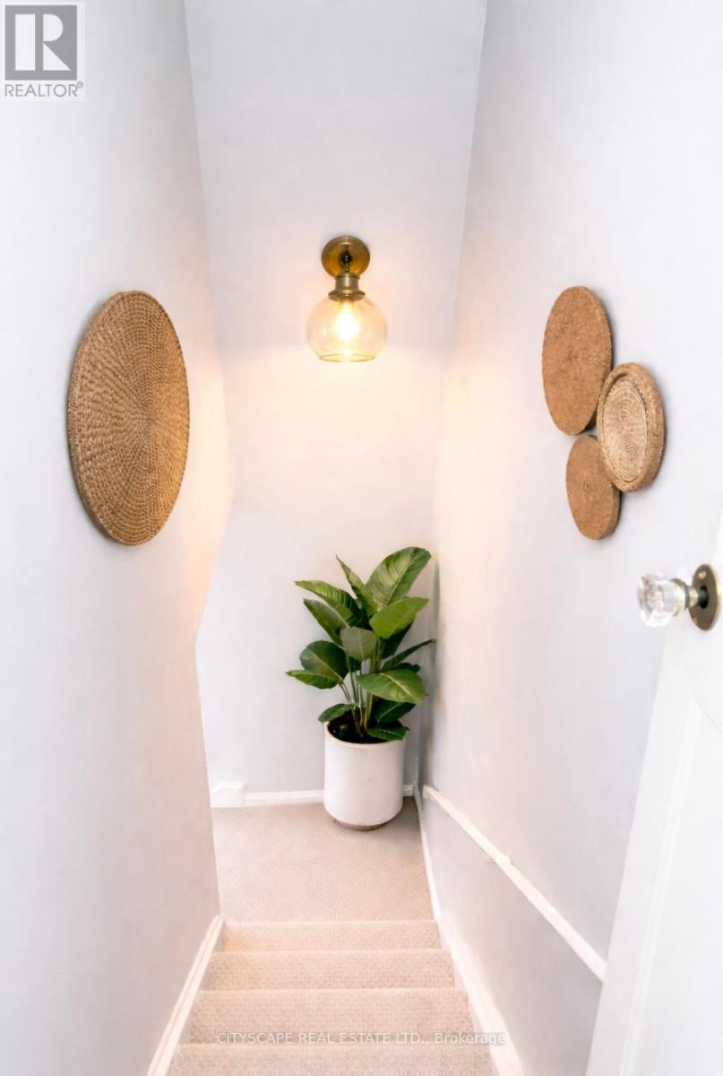 1004 - 49 Queen Street E, Mississauga, Ontario  L5G 4N6 - Photo 11 - W12836548