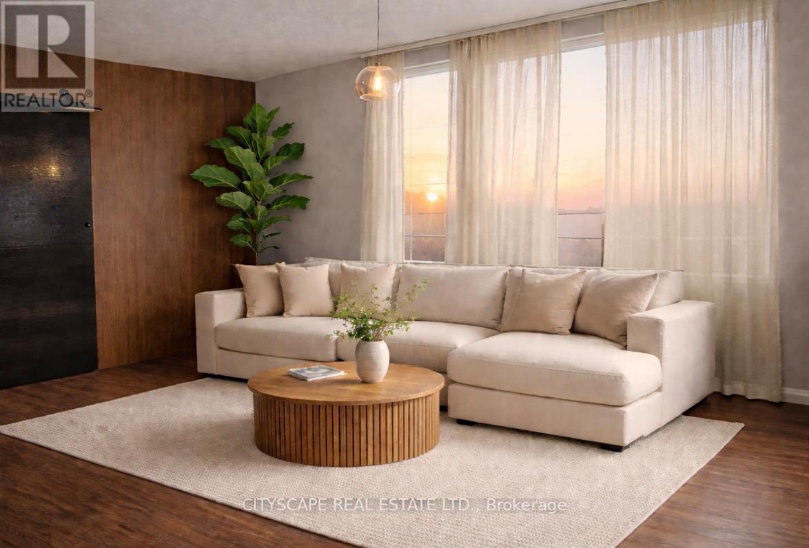 1004 - 49 Queen Street E, Mississauga, Ontario  L5G 4N6 - Photo 4 - W12836548