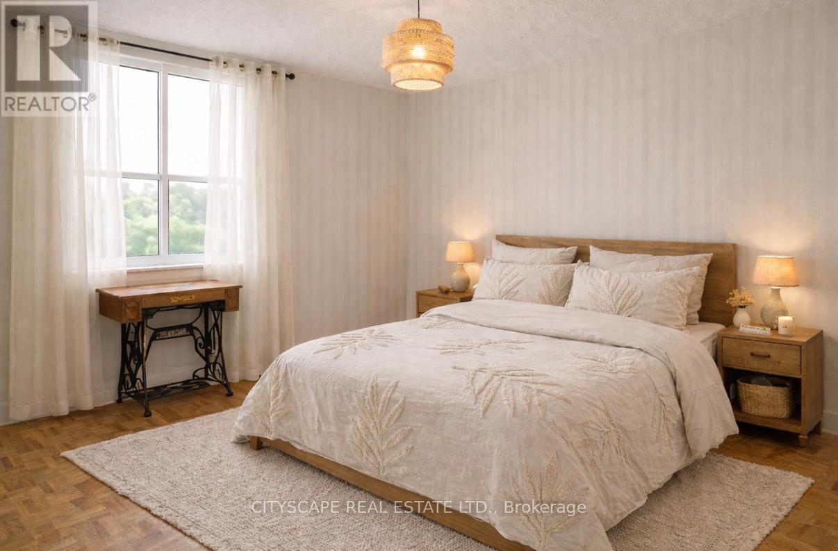 1004 - 49 Queen Street E, Mississauga, Ontario  L5G 4N6 - Photo 9 - W12836548