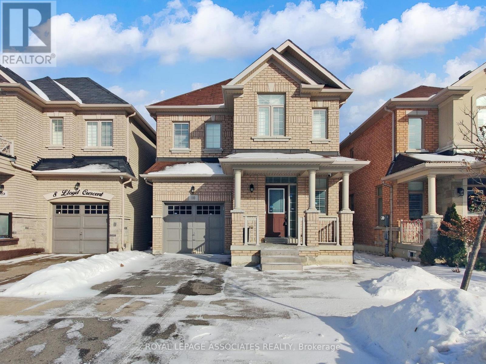 10 LLOYD CRESCENT, Brampton, Ontario