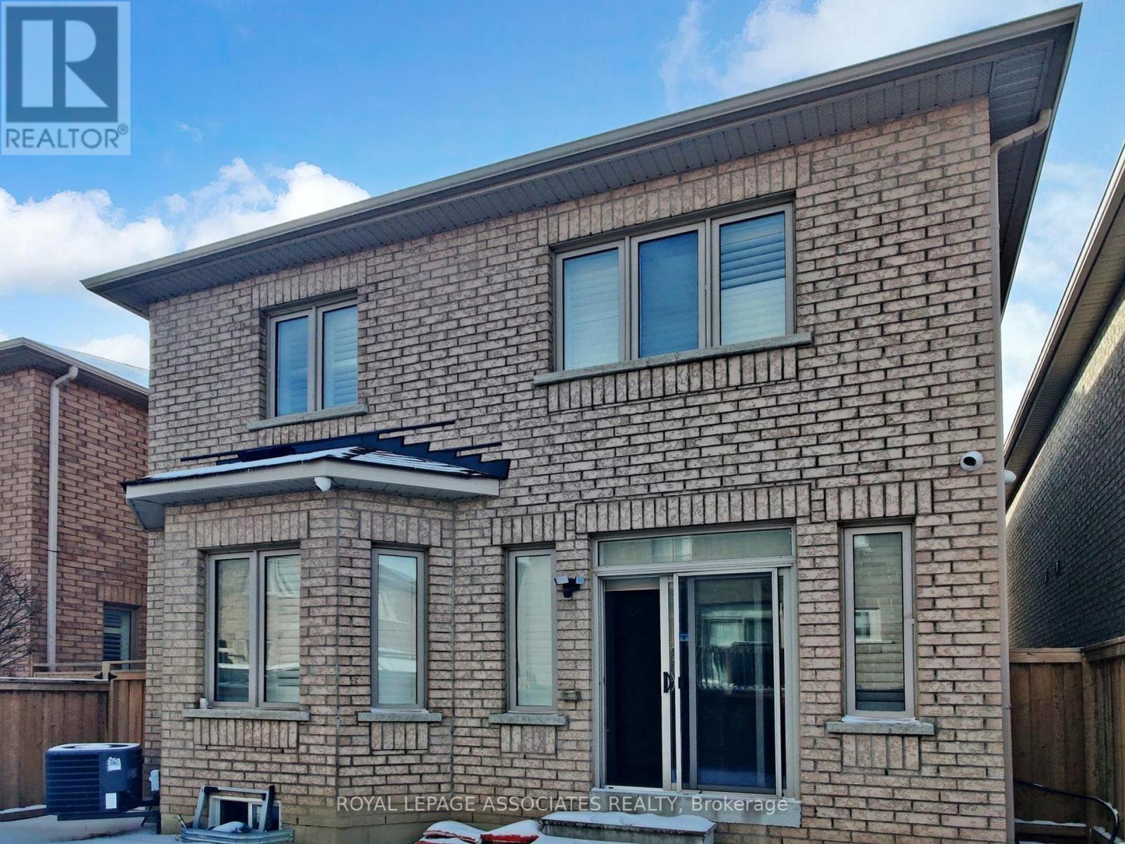 10 Lloyd Crescent, Brampton, Ontario  L7A 4J5 - Photo 41 - W12836552