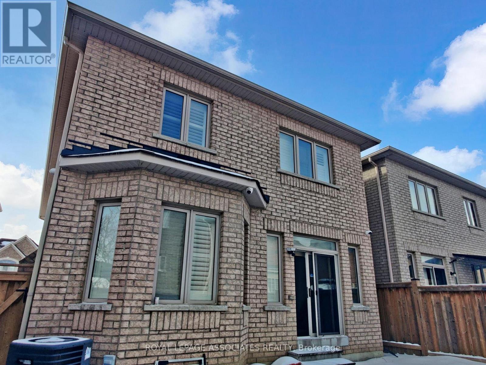 10 Lloyd Crescent, Brampton, Ontario  L7A 4J5 - Photo 42 - W12836552