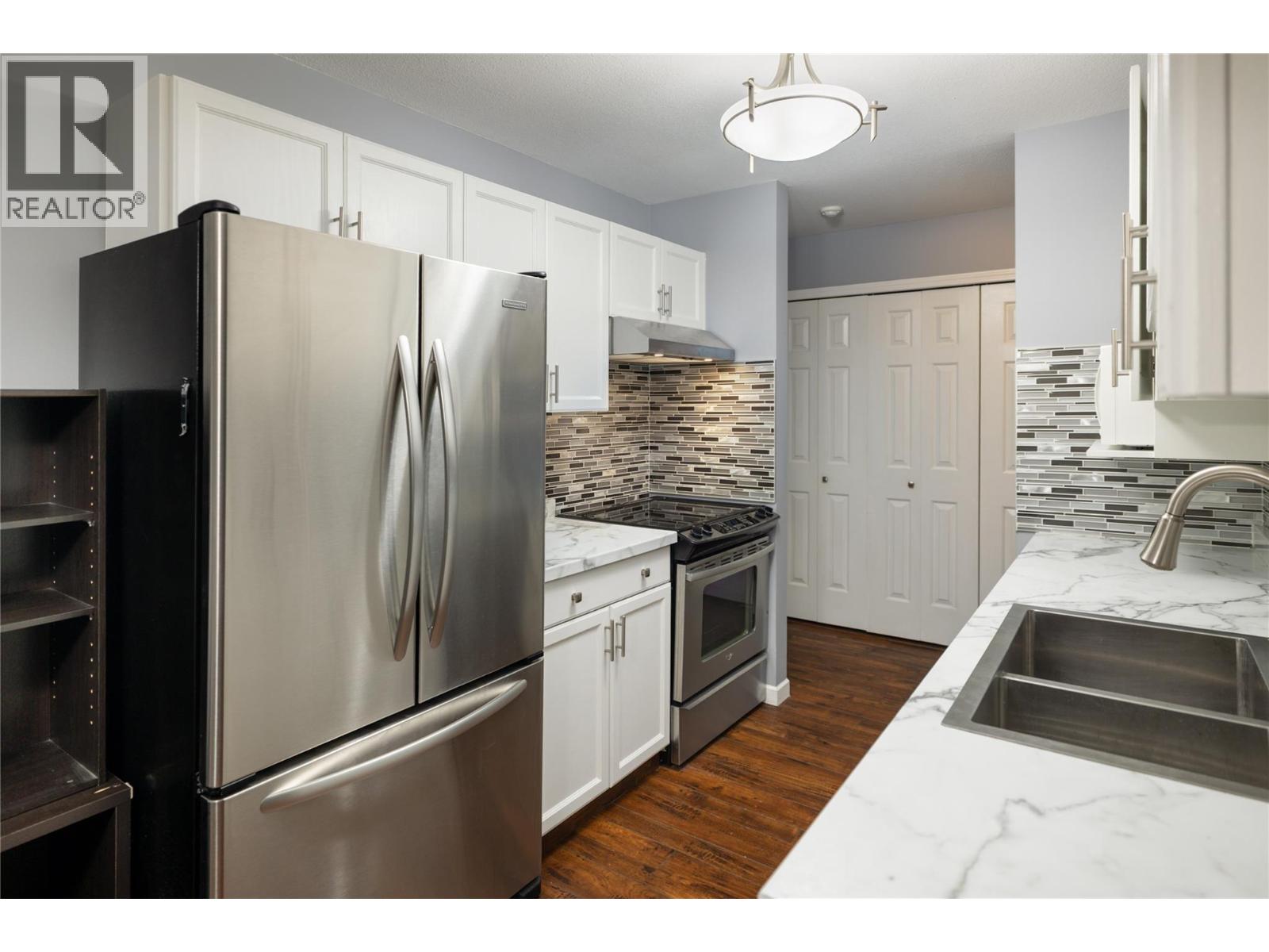 404 - 3155 De Montreuil Court, Lower Mission, Kelowna 2