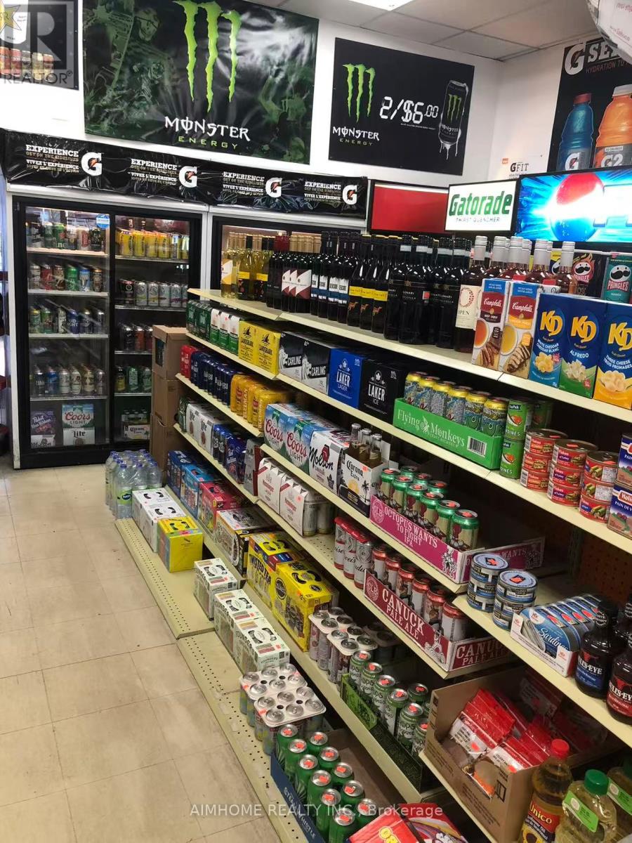 102 - 4396 King Street, Kitchener, Ontario N2P 2G4 - Photo 3 - X12836540