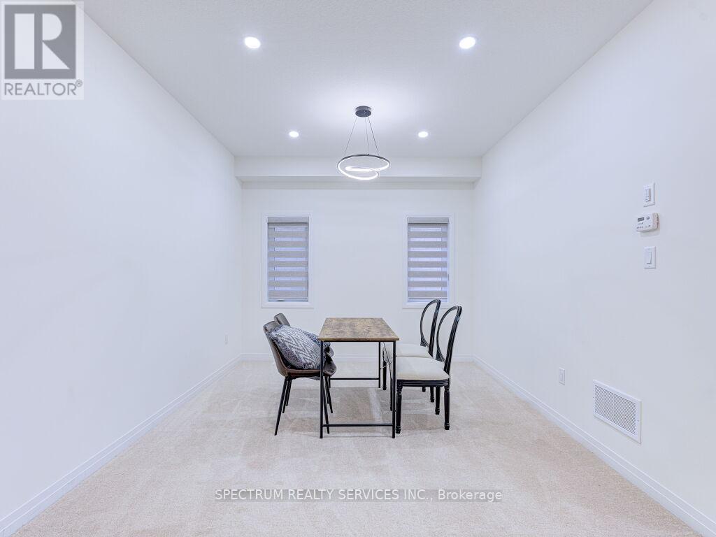 44 Dennis Avenue, Brantford, Ontario  N3V 0B9 - Photo 12 - X12836600