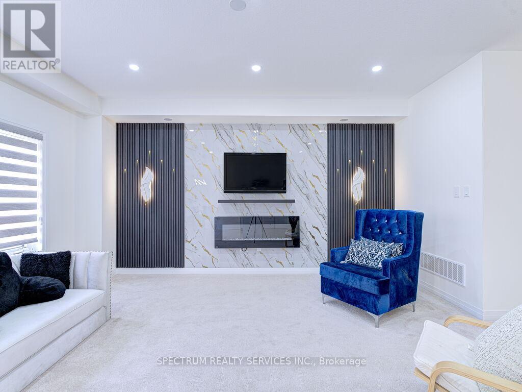 44 Dennis Avenue, Brantford, Ontario  N3V 0B9 - Photo 18 - X12836600