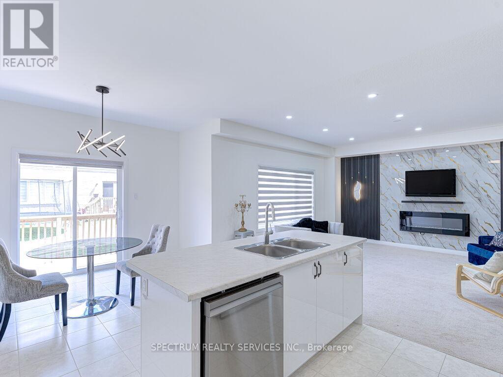 44 Dennis Avenue, Brantford, Ontario  N3V 0B9 - Photo 23 - X12836600