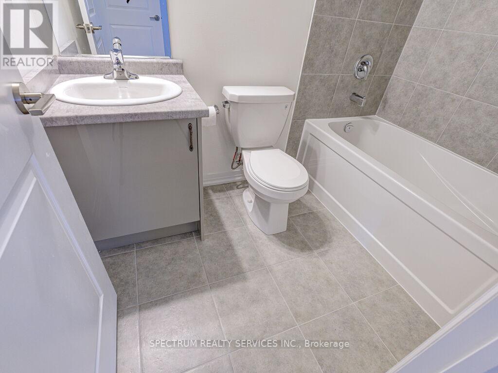 44 Dennis Avenue, Brantford, Ontario  N3V 0B9 - Photo 47 - X12836600