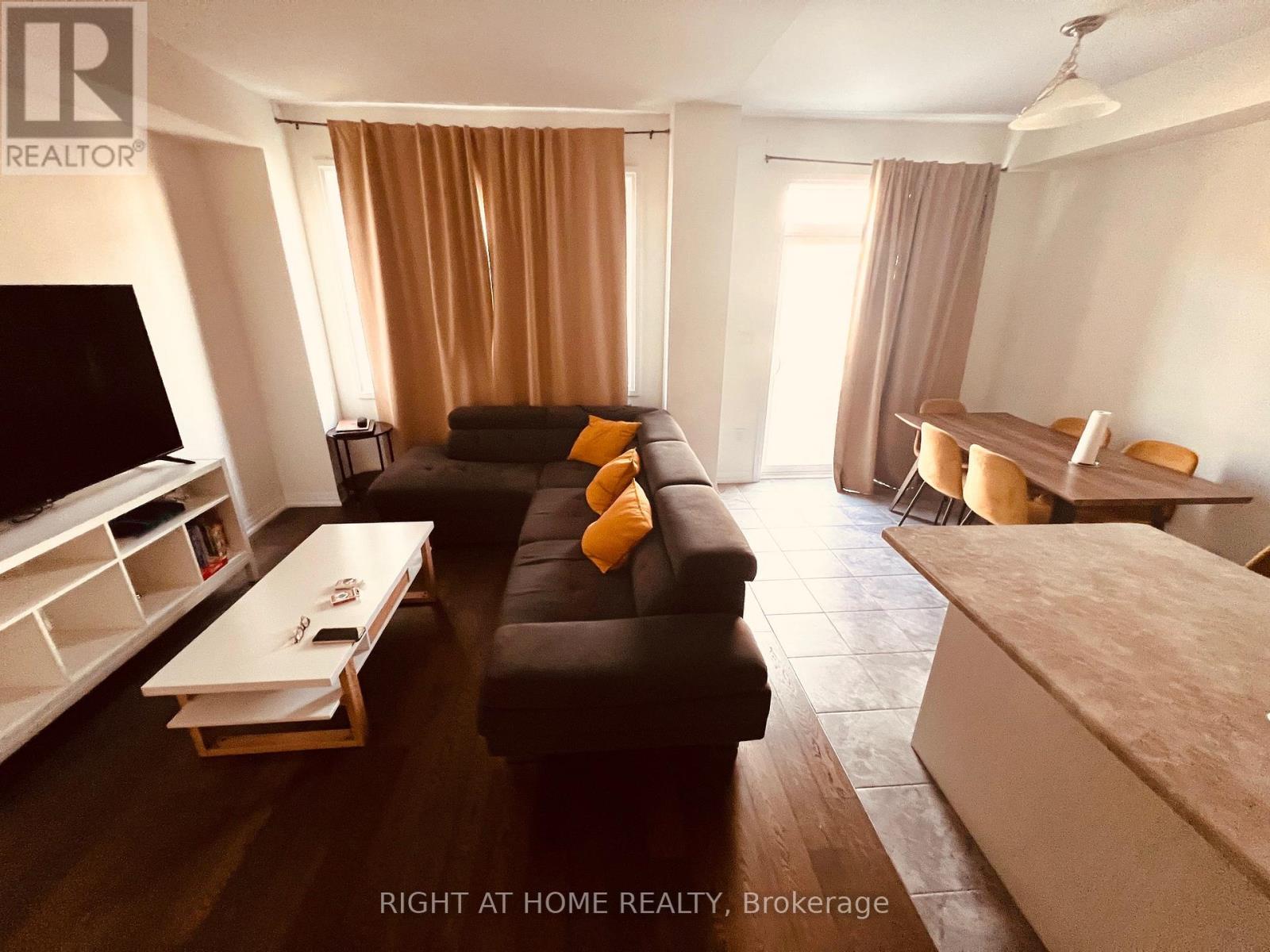 12 Lonsdale Road, Haldimand, Ontario  N3W 0J7 - Photo 2 - X12836604