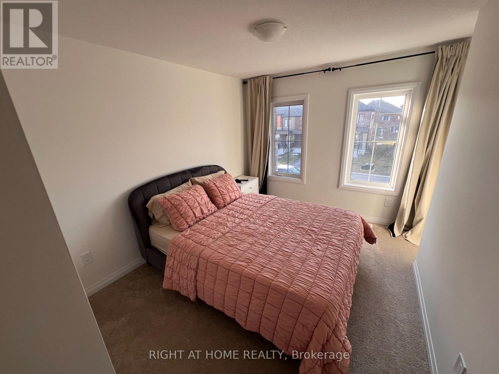 12 Lonsdale Road, Haldimand, Ontario  N3W 0J7 - Photo 6 - X12836604