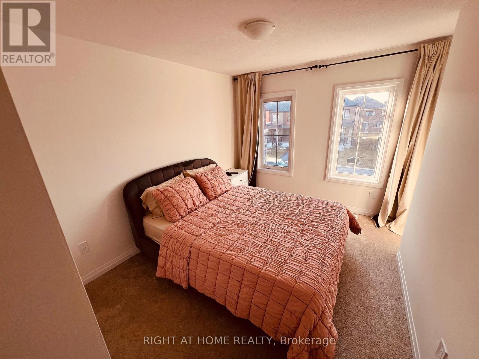 12 Lonsdale Road, Haldimand, Ontario  N3W 0J7 - Photo 8 - X12836604