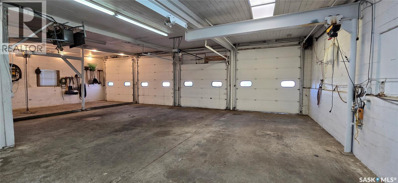 218 3rd Street, Estevan, Saskatchewan  S4A 0N7 - Photo 3 - SK029532