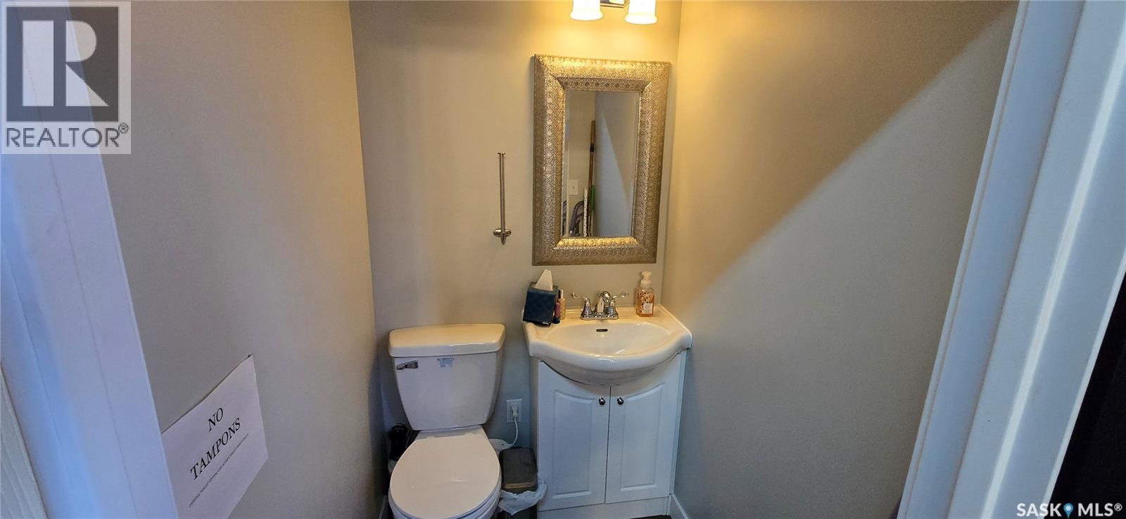 218 3rd Street, Estevan, Saskatchewan  S4A 0N7 - Photo 7 - SK029532