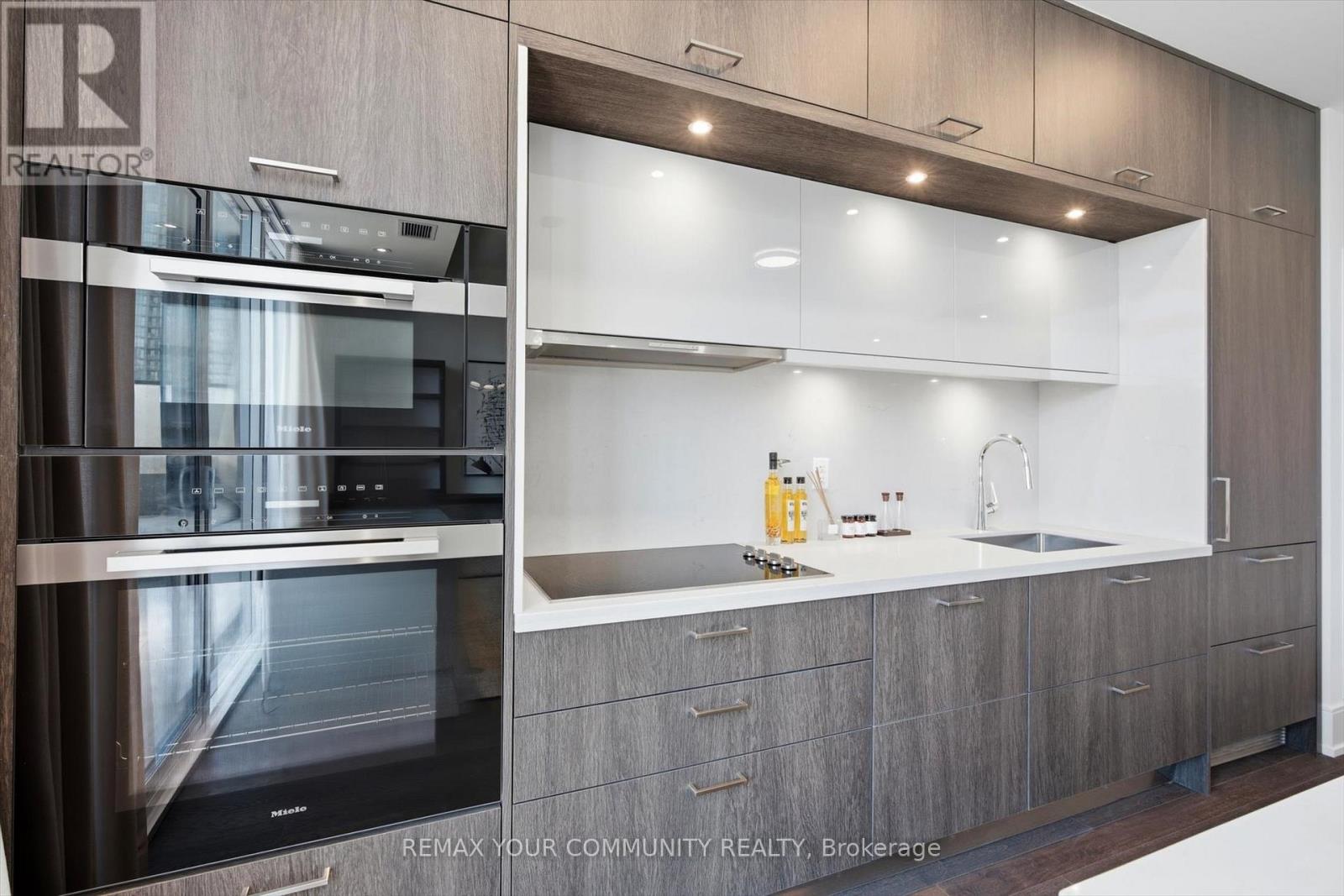 501 - 480 Front Street W, Toronto, Ontario  M5V 0V5 - Photo 20 - C12515078