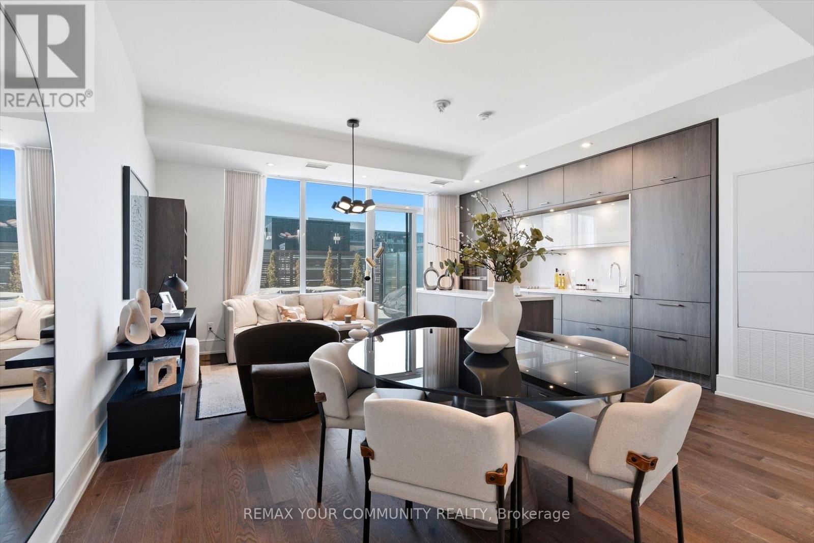 501 - 480 Front Street W, Toronto, Ontario  M5V 0V5 - Photo 5 - C12515078