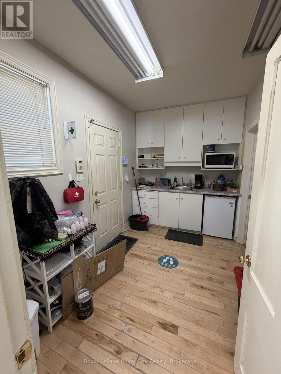 106-108 Woolwich Street, Guelph (Downtown), Ontario  N1H 3V2 - Photo 12 - X12836626