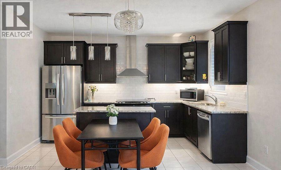 945 Farmstead Drive, Milton, Ontario  L9T 8H9 - Photo 2 - 40808925