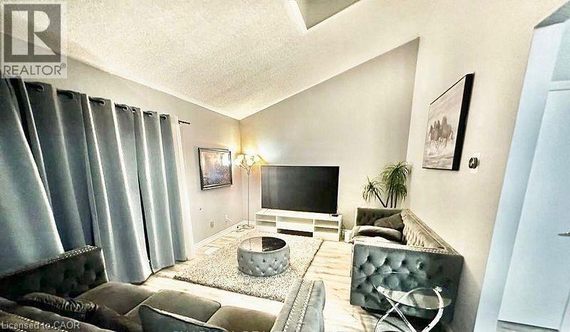 21 Conestoga Road, Woodstock, Ontario  N4T 1H9 - Photo 9 - 40808921