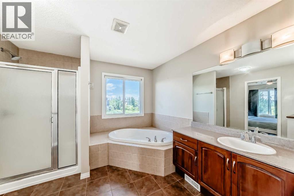 325 West Lakeview Drive, Chestermere, Alberta  T1X 1T2 - Photo 39 - A2285458