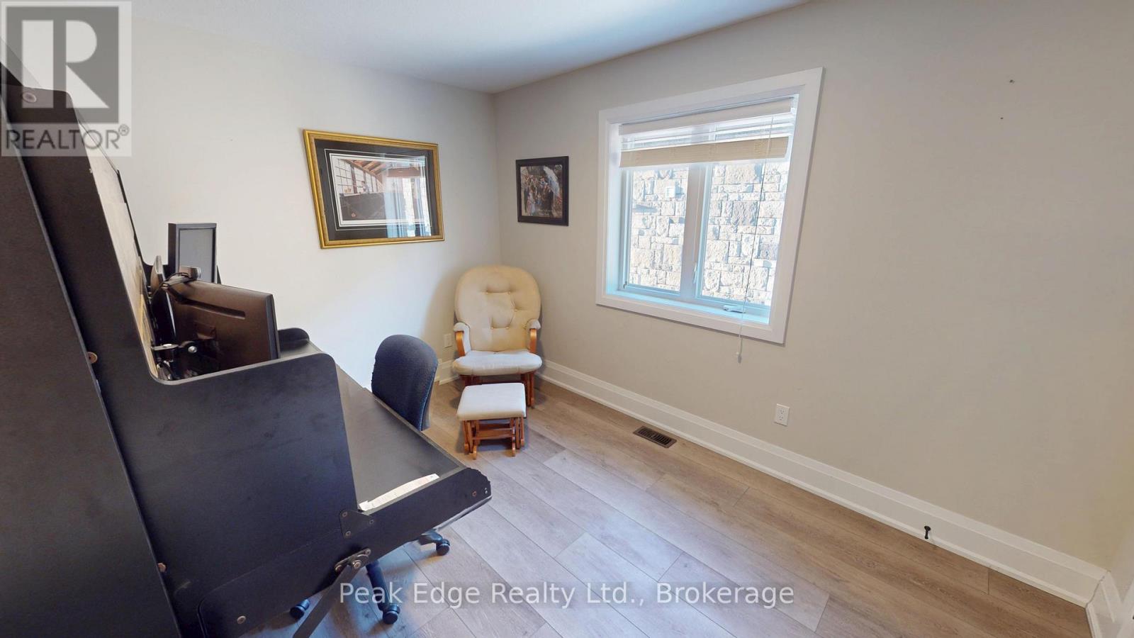 196 17th Avenue A Avenue, Hanover, Ontario  N4N 0B5 - Photo 25 - X12836538