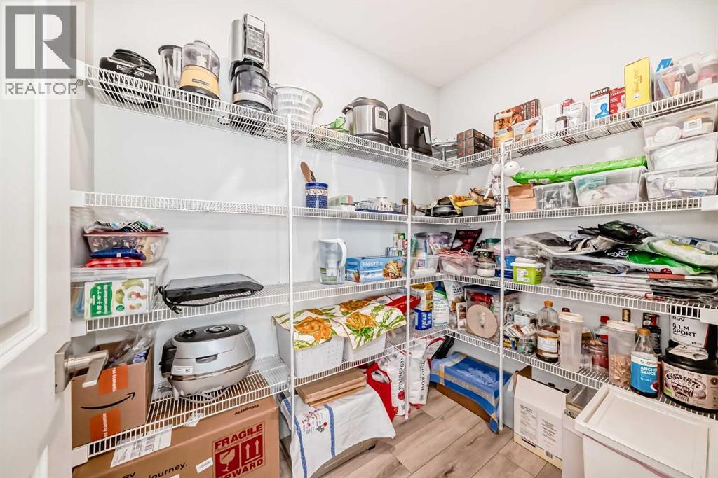 24 Royston Rise Nw, Calgary, Alberta  T3L 0J2 - Photo 7 - A2288187